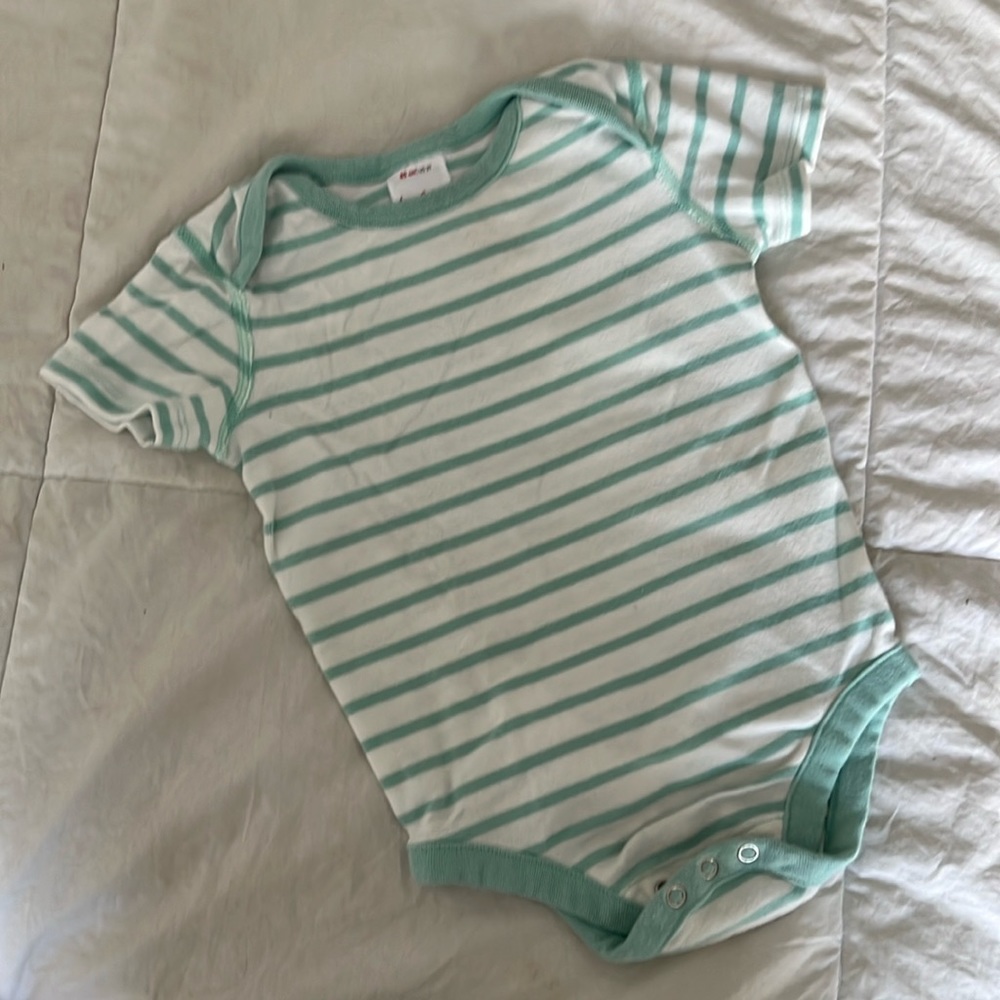 Hanna Andersson Baby Bodysuit in Organic Cotton